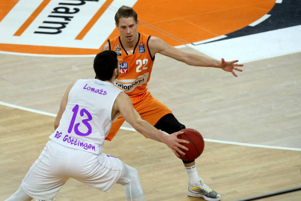 从赛季初的 从赛季初的