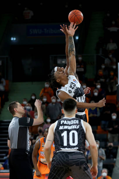 魔术队的比 魔术队的比