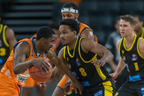 纽卡斯尔联 纽卡斯尔联