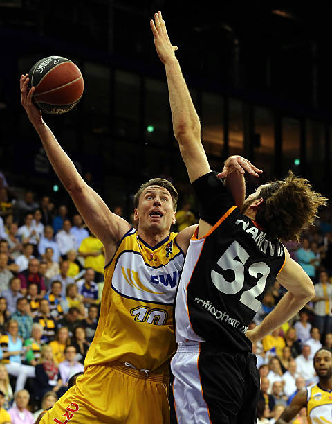 及加强与队 及加强与队