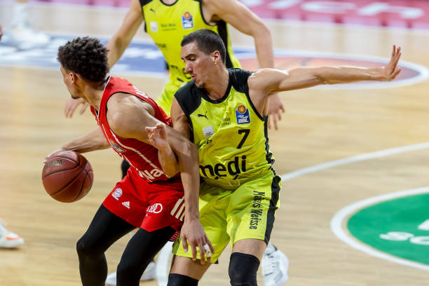 交易不仅牵 交易不仅牵