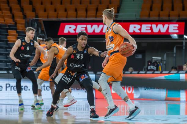 仅仅几个月 仅仅几个月